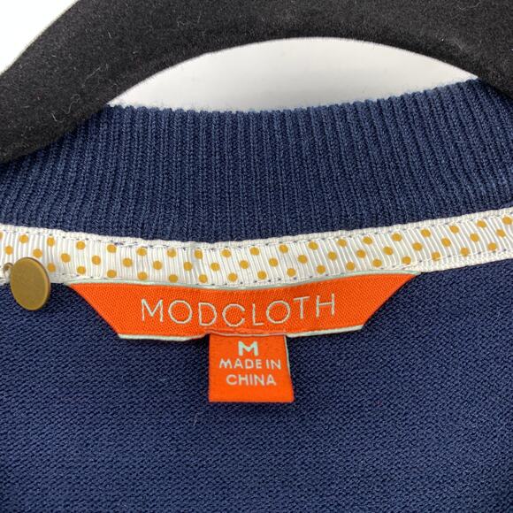 Modcloth Pullover Crew Neck Sweater Womens Sz M Striped Navy Green Button Detail - Picture 5 of 6